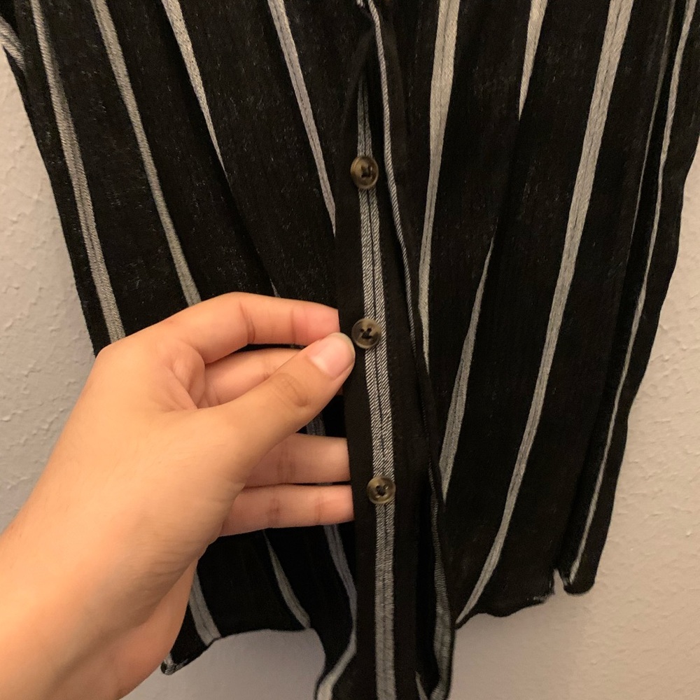 Tank top button down - Picture 2 of 3